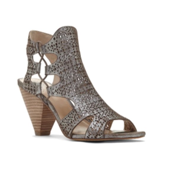 vince camuto eadon